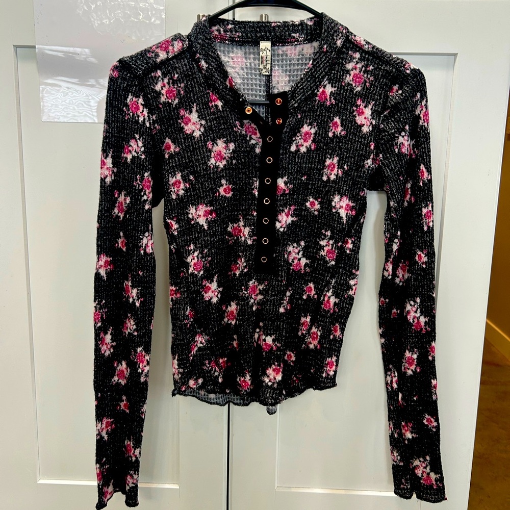 Waffle Long Sleeve Button Neck Top XS